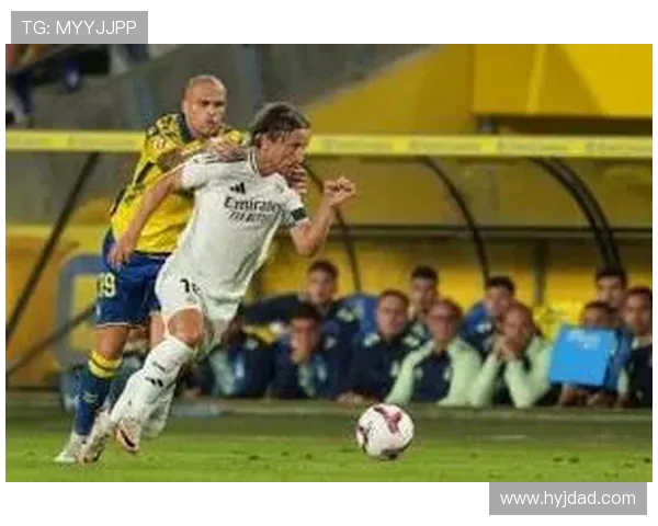 阿斯：维尼修斯希望继续为皇马效力，续约谈判已步入正轨